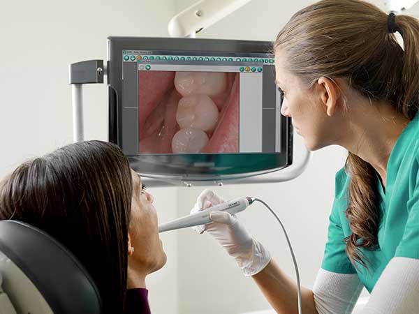 استخدام كاميرا خاصة 